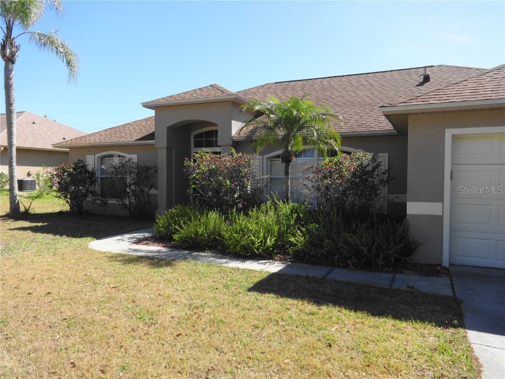 2214 Lake Pointe Cir Leesburg FL 34748 G5066801 image1