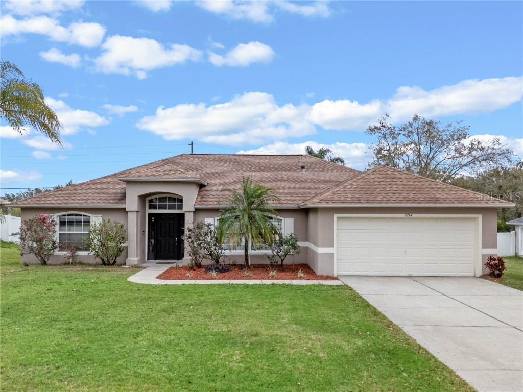 2214 Lake Pointe Circle Leesburg FL 34748 G5093175 image1