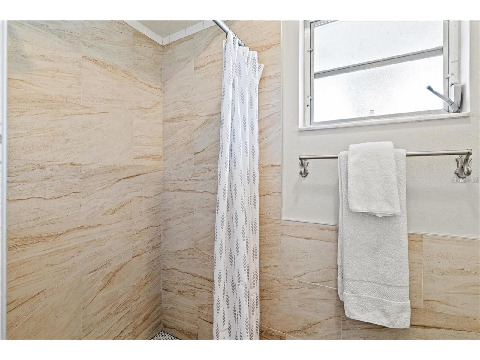 2214 Michele Drive Sarasota FL 34231 A4686063 image35