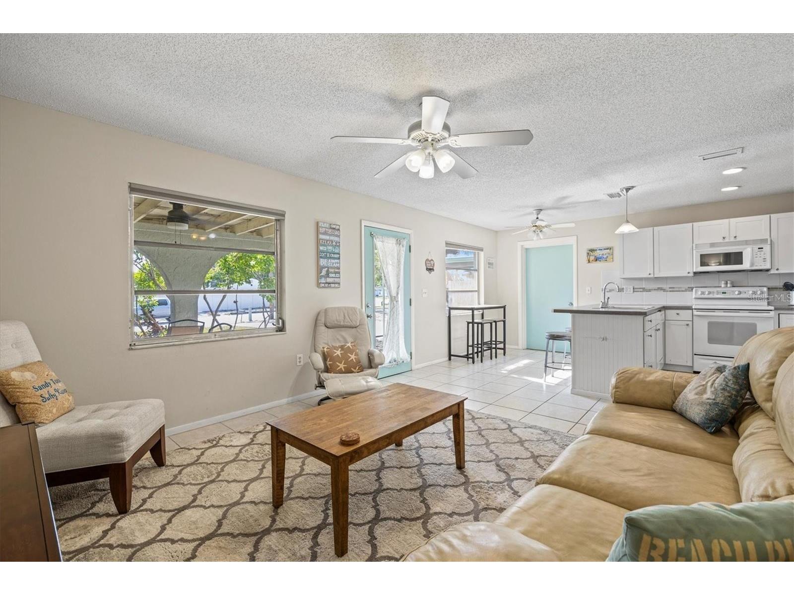 2214 Michele Drive Sarasota FL 34231 A4686063 image8