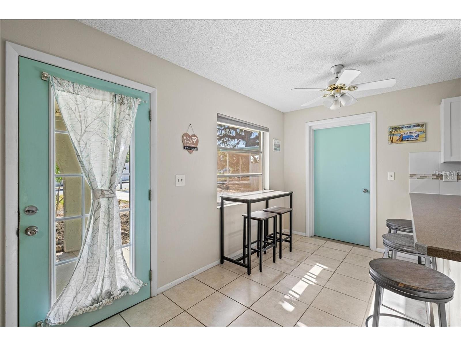 2214 Michele Drive Sarasota FL 34231 A4686063 image9
