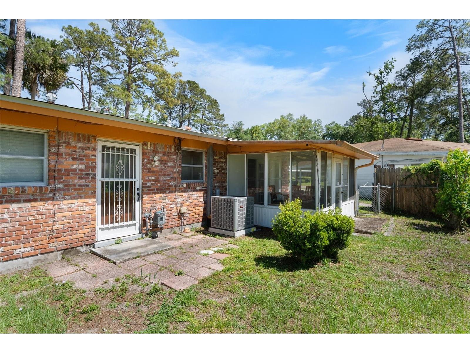 2214 NE 17th Terrace Gainesville FL 32609 O6400968 image24