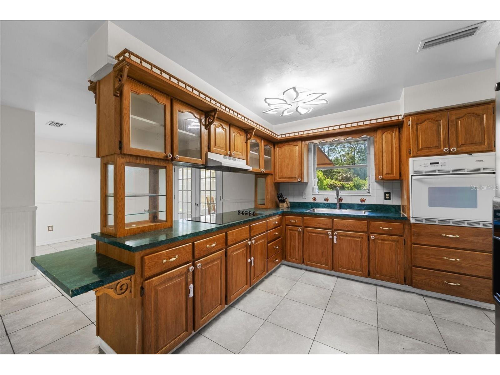 2214 NE 17th Terrace Gainesville FL 32609 O6400968 image3