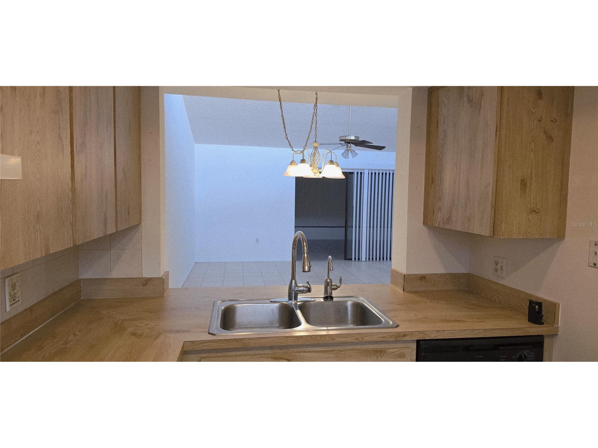 2214 Oak Wind Drive Holiday FL 34691 TB8417286 image10