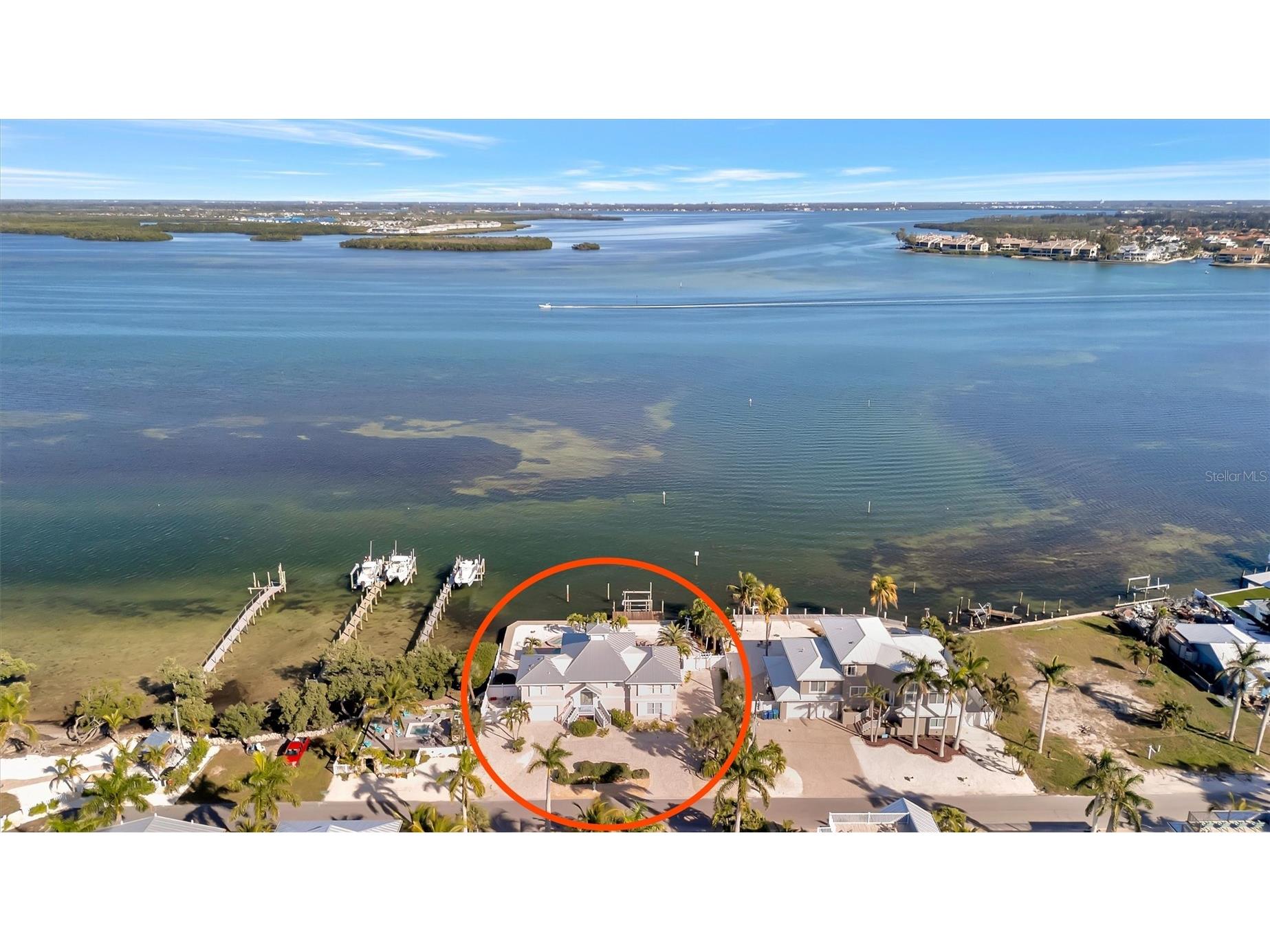 2215 Avenue A Bradenton Beach FL 34217 A4676662 image1