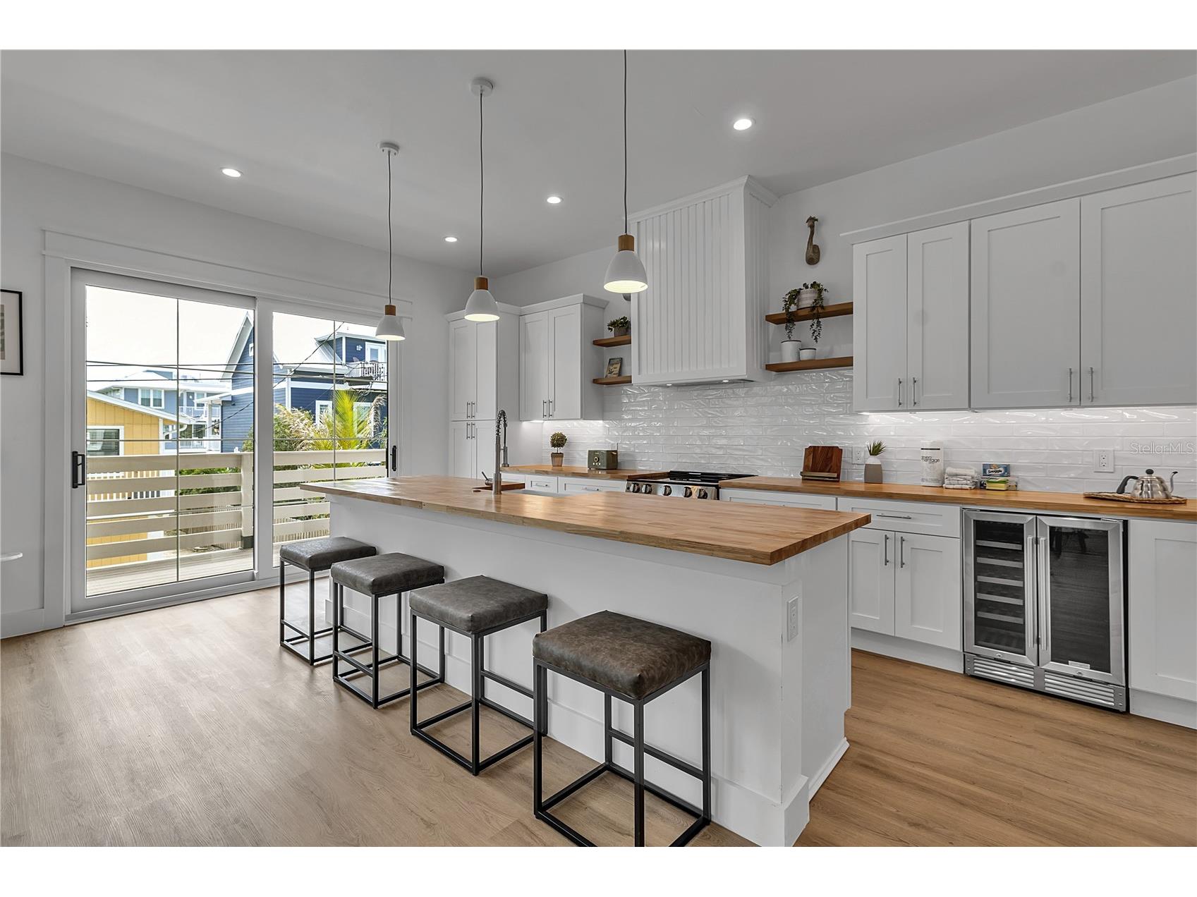 2215 Avenue C Bradenton Beach FL 34217 A4684407 image17