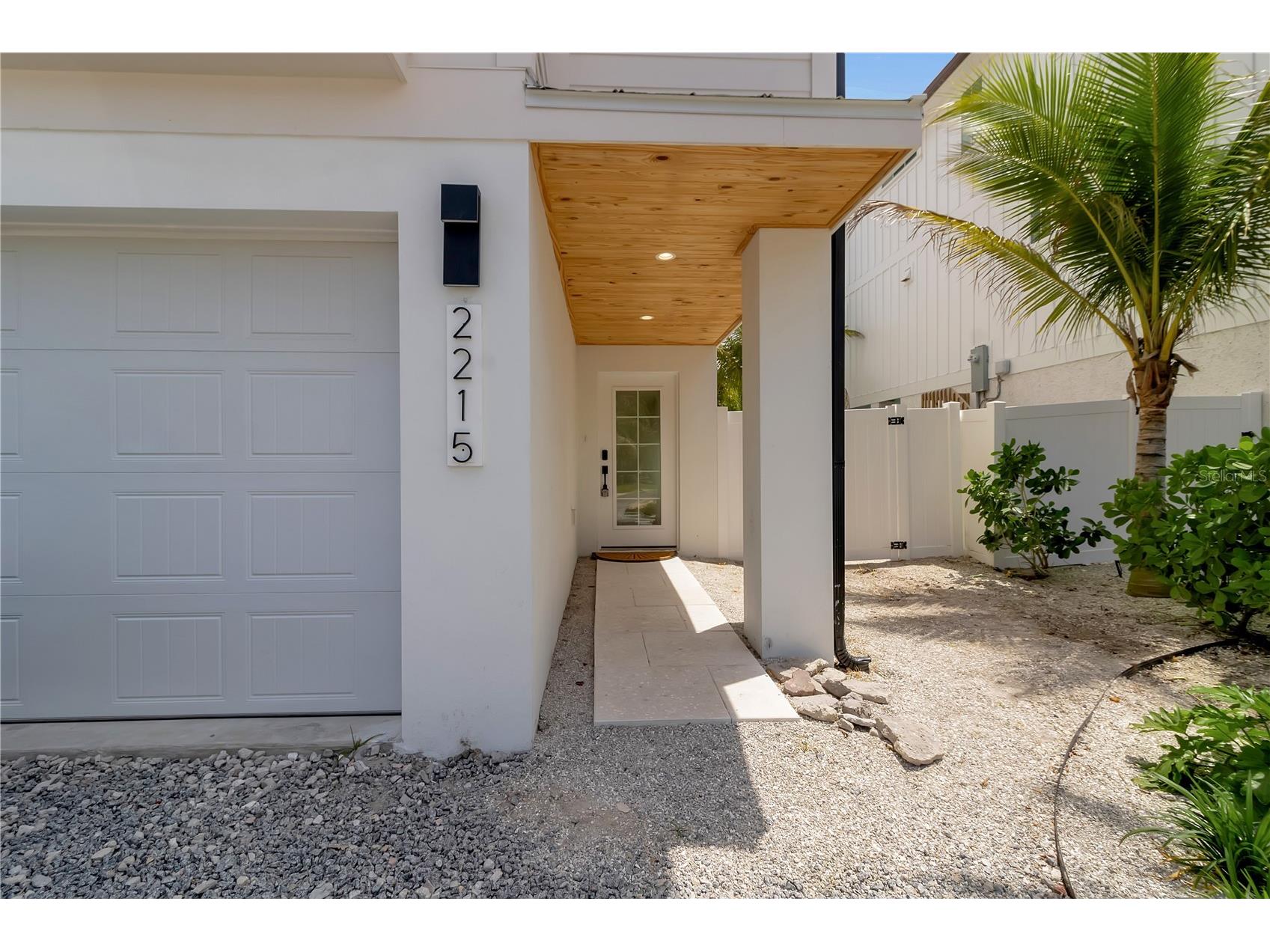 2215 Avenue C Bradenton Beach FL 34217 A4684407 image4