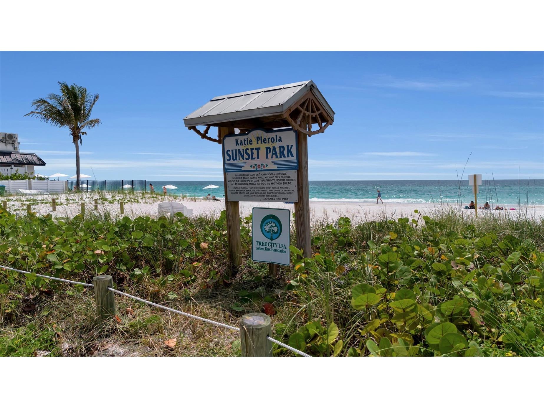 2215 Avenue C Bradenton Beach FL 34217 A4684407 image76