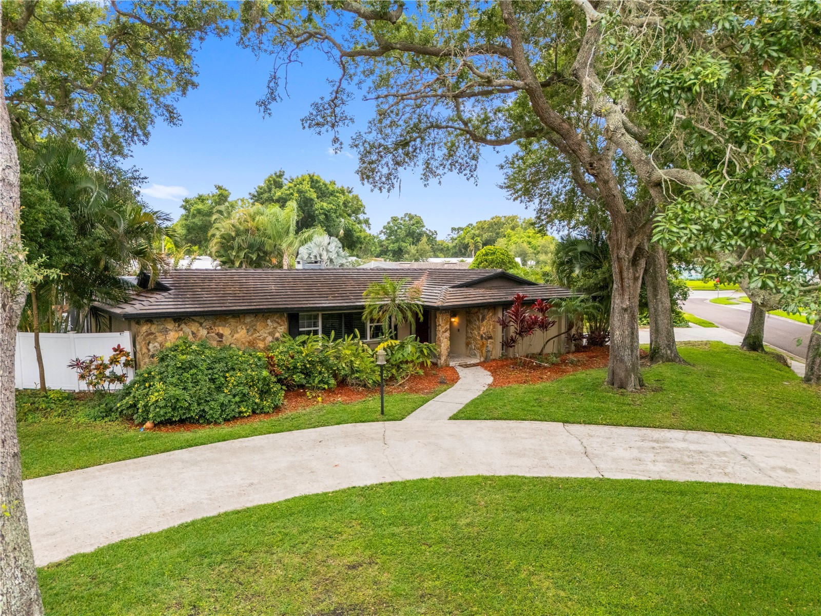 2215 Buena Vista Drive Clearwater FL 33764 TB8504911 image62