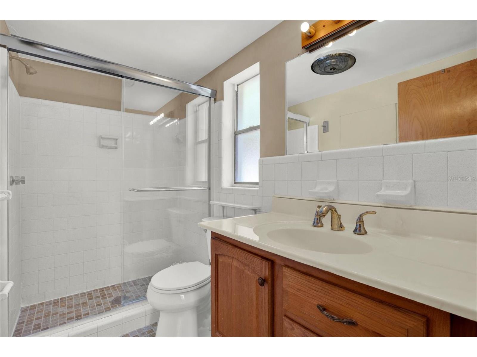 2215 Curtis Drive S Clearwater FL 33764 TB8512542 image10