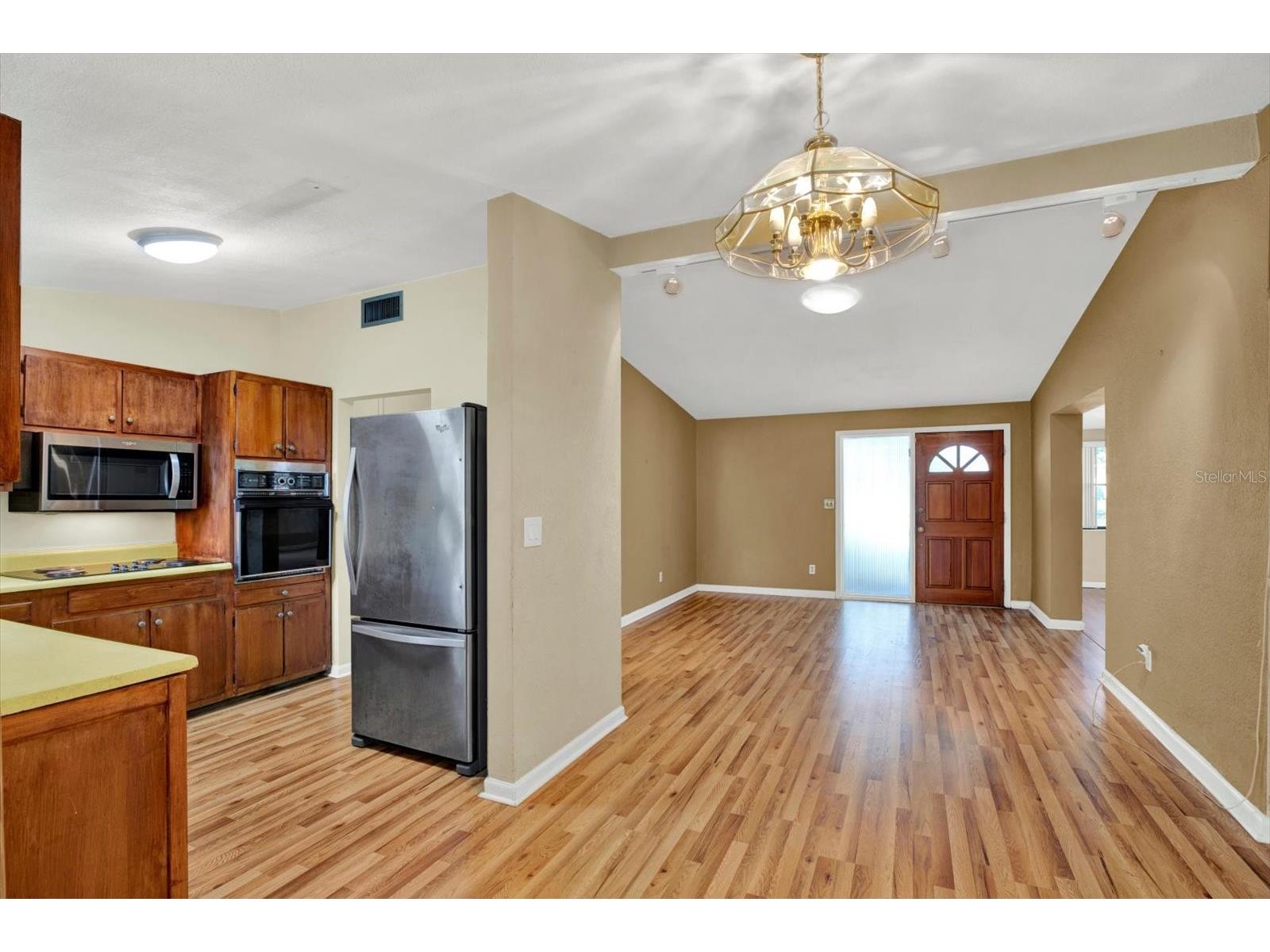 2215 Curtis Drive S Clearwater FL 33764 TB8512542 image7