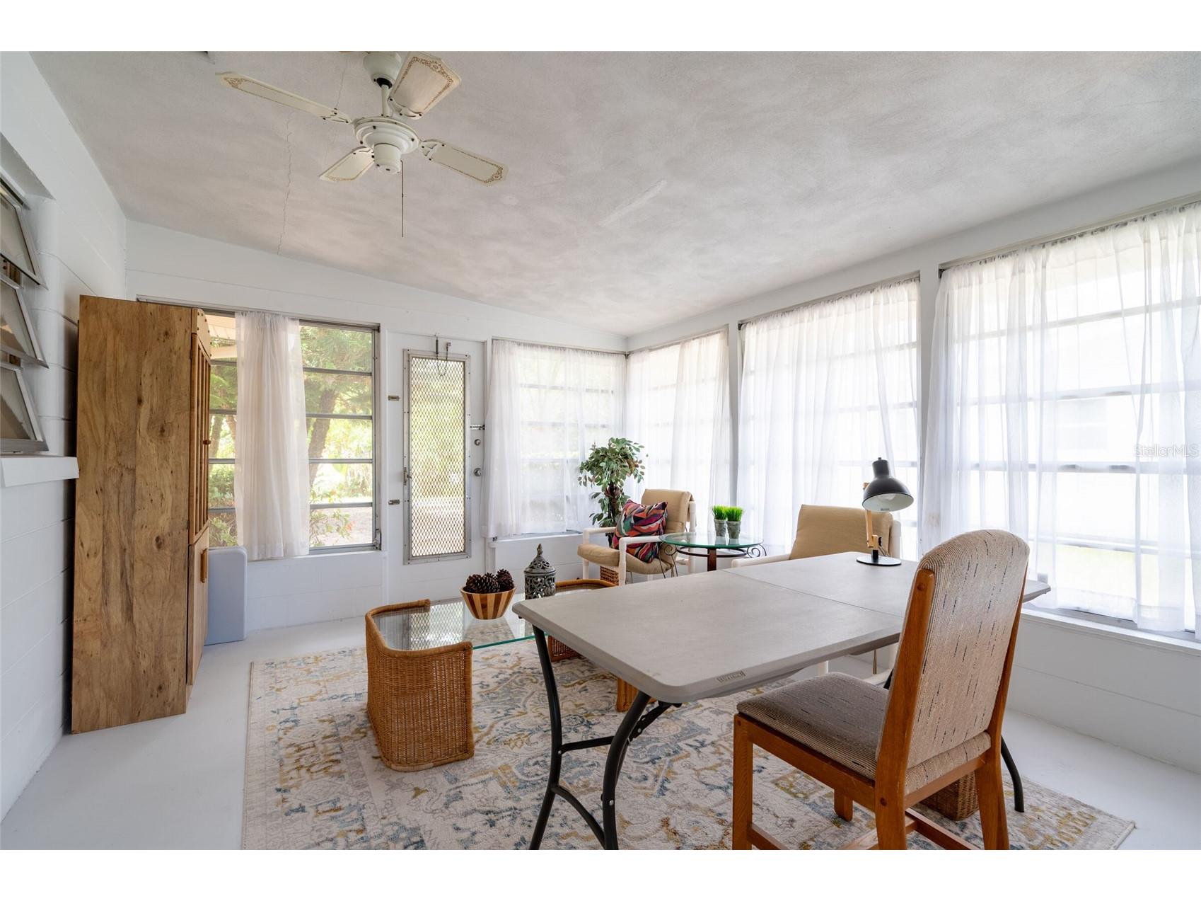 2215 Grove Street Sarasota FL 34239 A4695061 image11