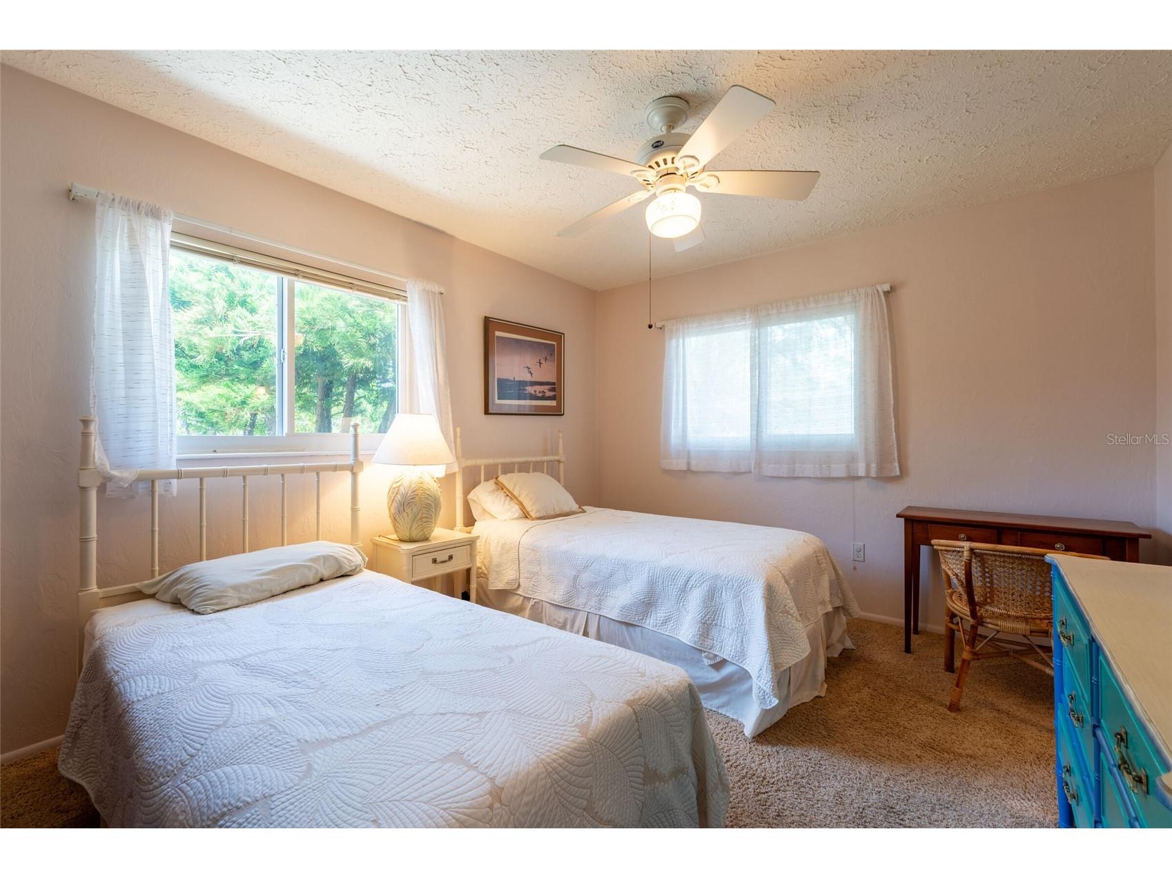 2215 Grove Street Sarasota FL 34239 A4695061 image23