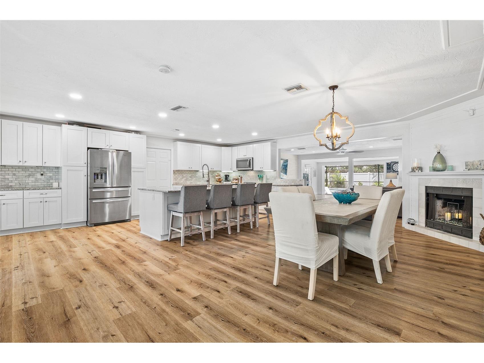 2215 Hibiscus Street Sarasota FL 34239 A4692327 image11