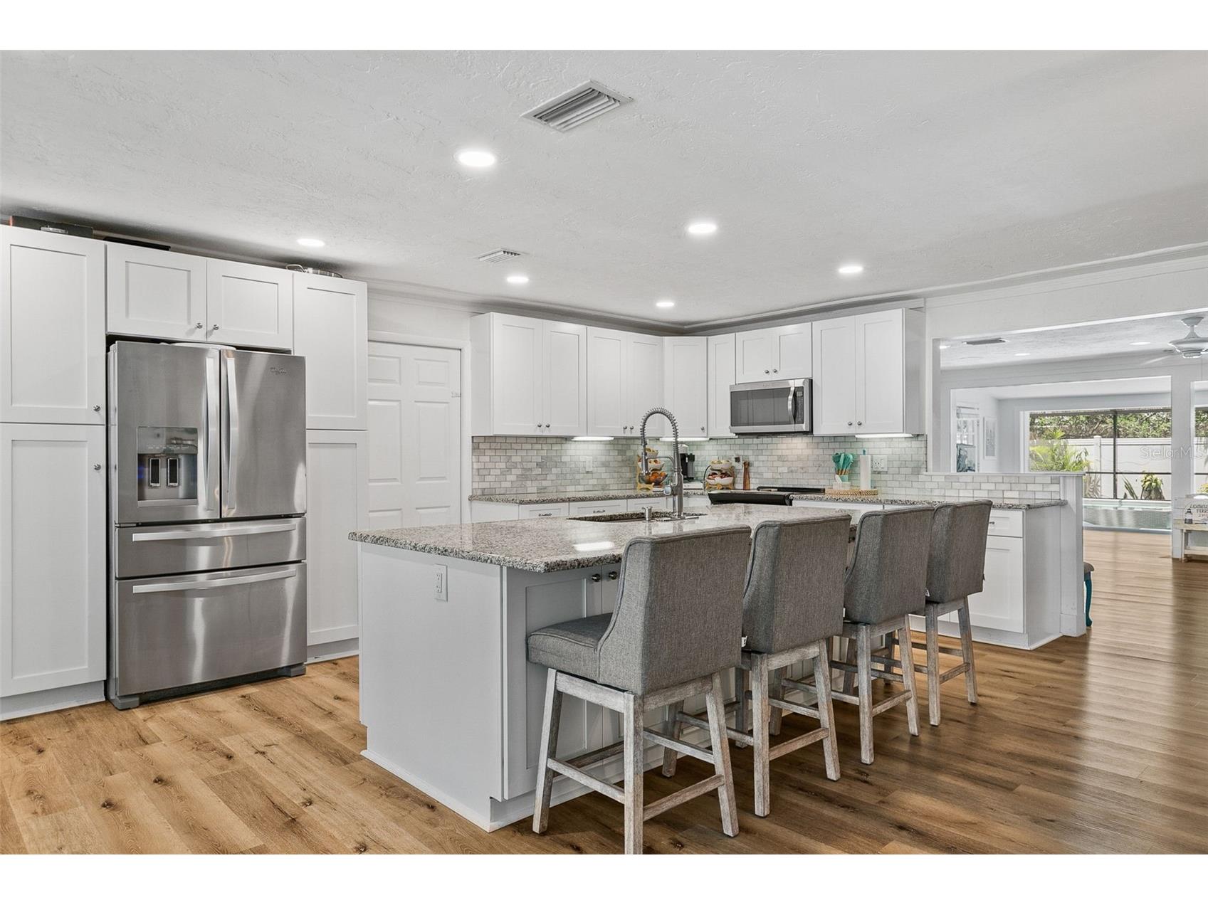 2215 Hibiscus Street Sarasota FL 34239 A4692327 image14
