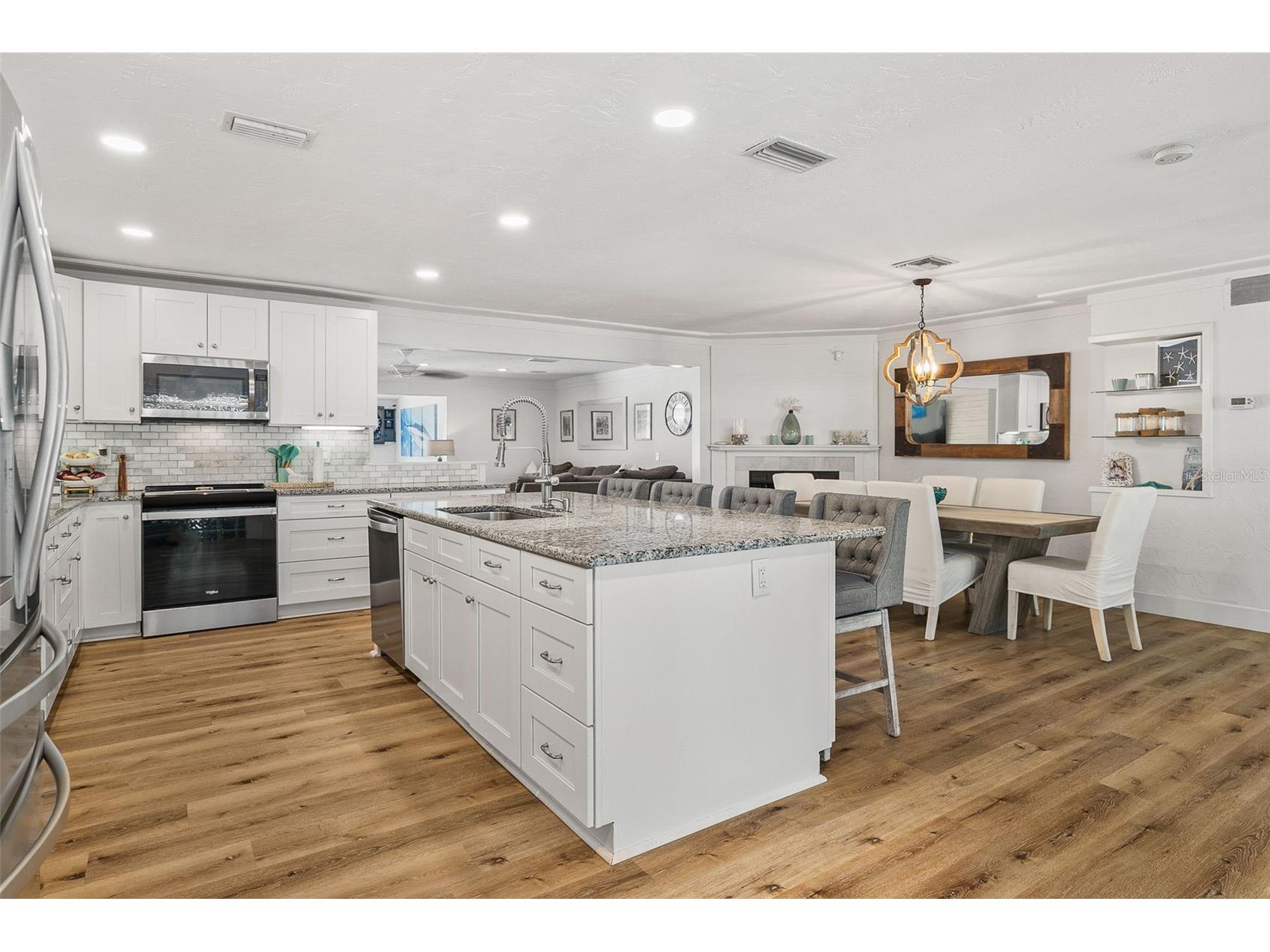 2215 Hibiscus Street Sarasota FL 34239 A4692327 image15