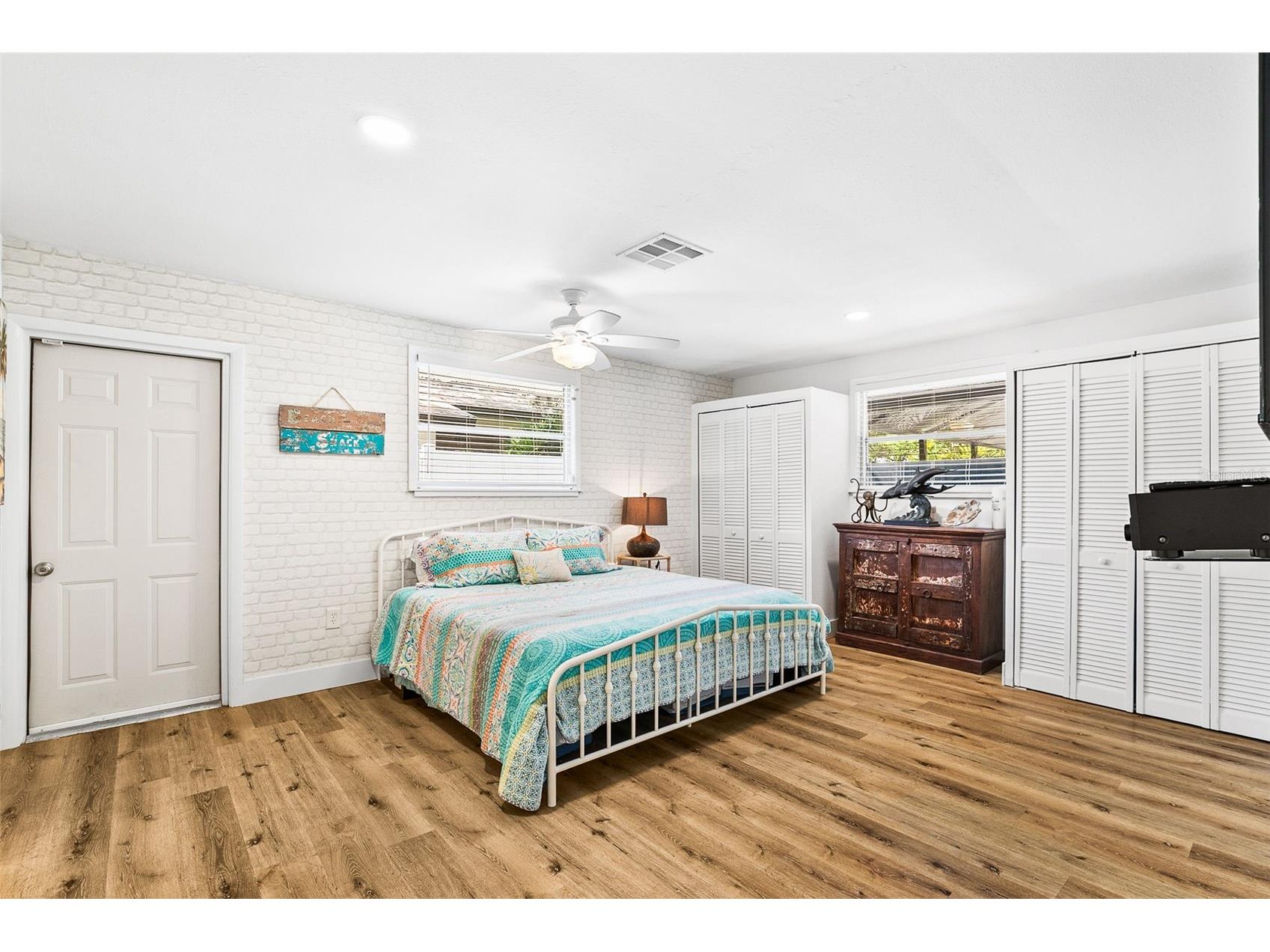 2215 Hibiscus Street Sarasota FL 34239 A4692327 image35