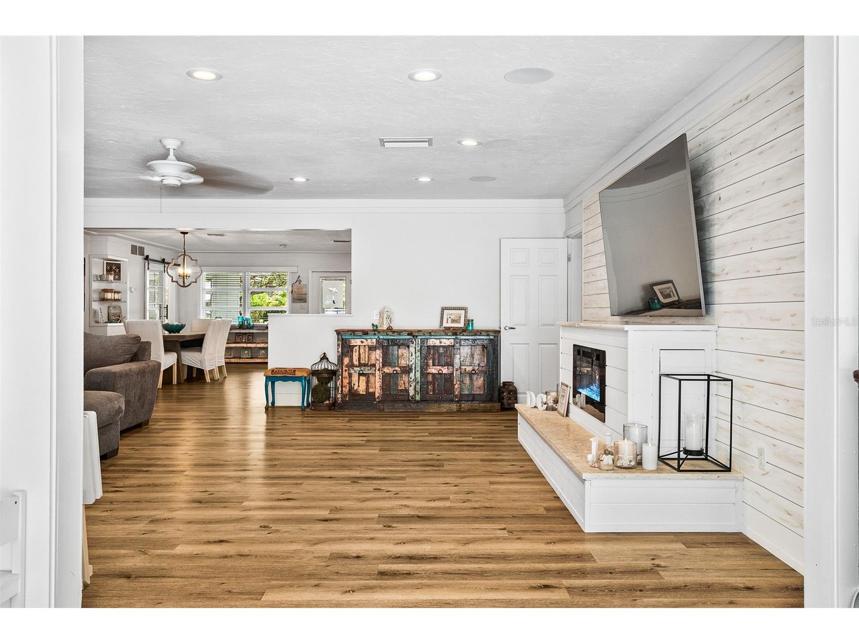 2215 Hibiscus Street Sarasota FL 34239 A4692327 image42