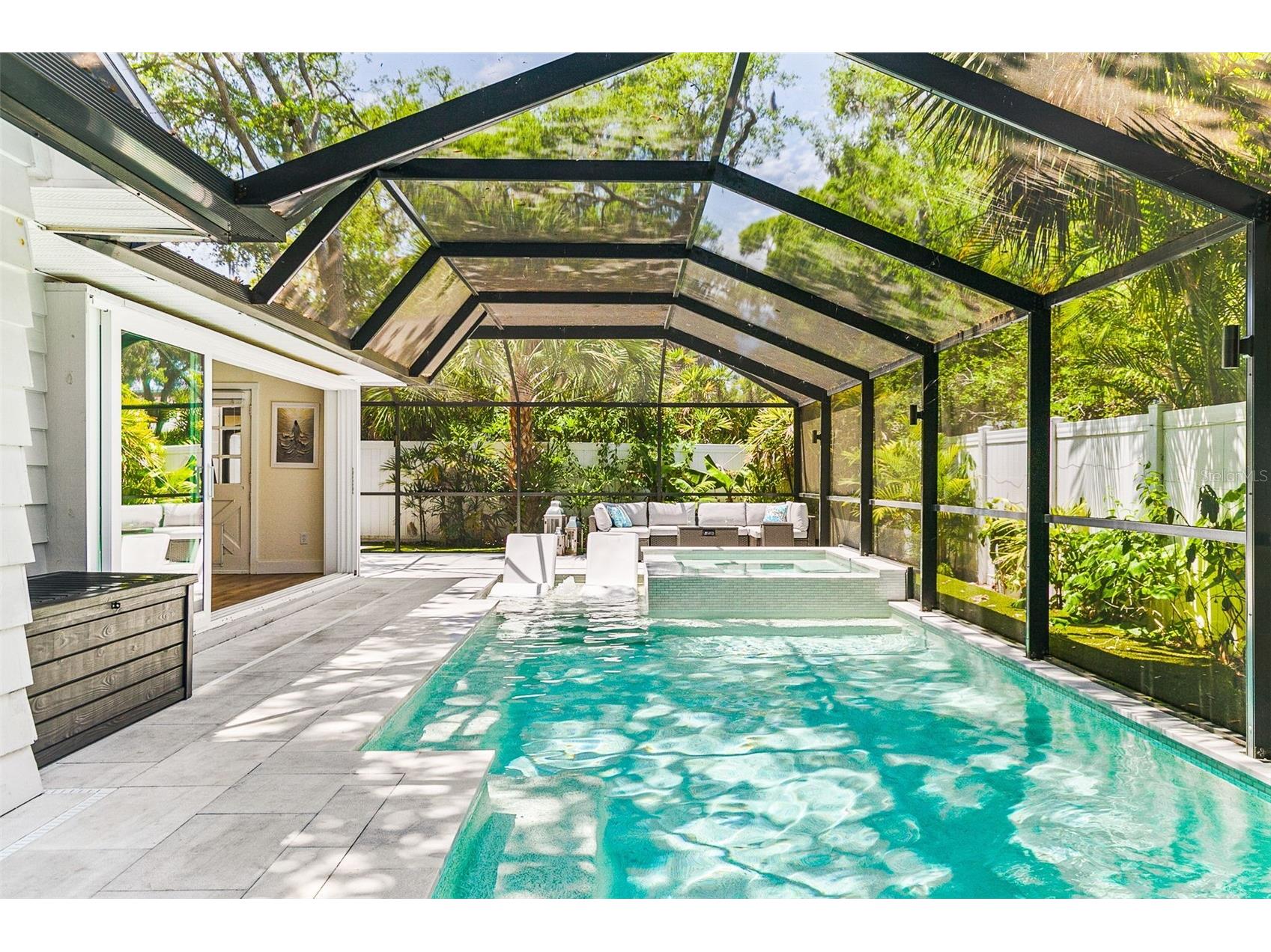 2215 Hibiscus Street Sarasota FL 34239 A4692327 image48