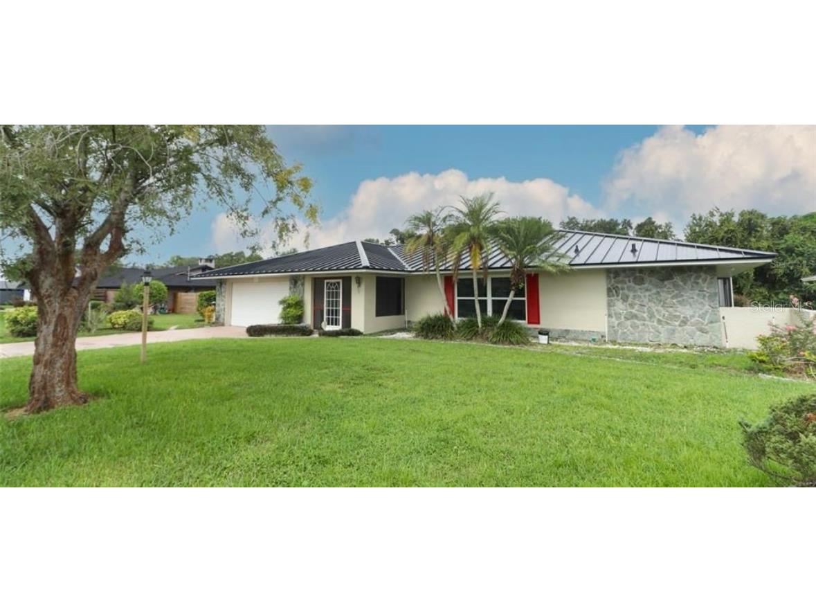 2215 Lauderdale Court Orlando FL 32805 - Clear Lake O6239512 image1
