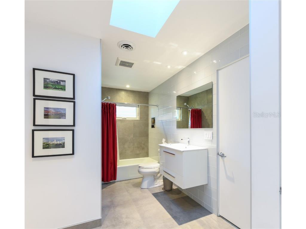 2215 River Ridge Drive Sarasota FL 34239 TB8355659 image16