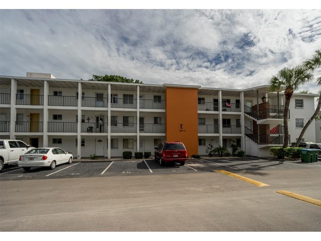 2215 Sunset Drive #E1 Bradenton FL 34207 A4521330 image1