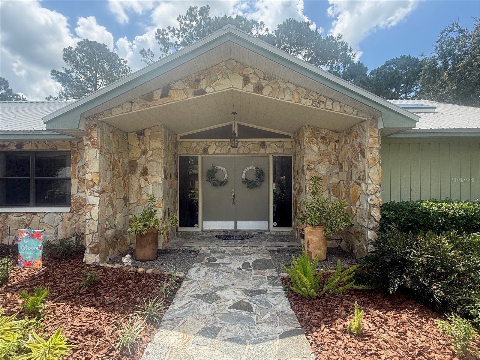 2215 Toniwood Lane Palm Harbor FL 34685 TB8463385 image1