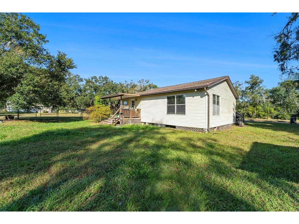 2215 Wallace Road Lutz FL 33549 TB8450439 image3