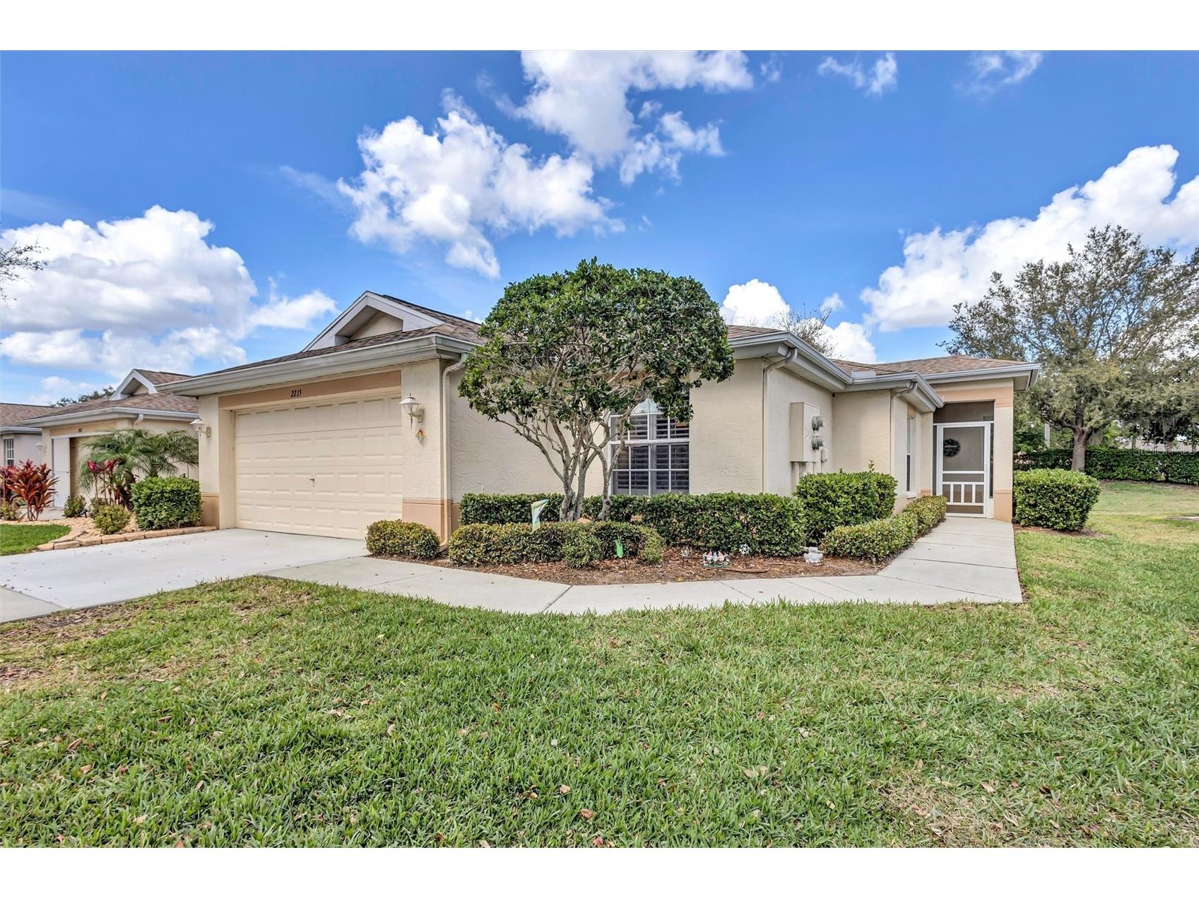 2215 Worthington Greens Drive #20 Sun City Center FL 33573 A4685313 image3