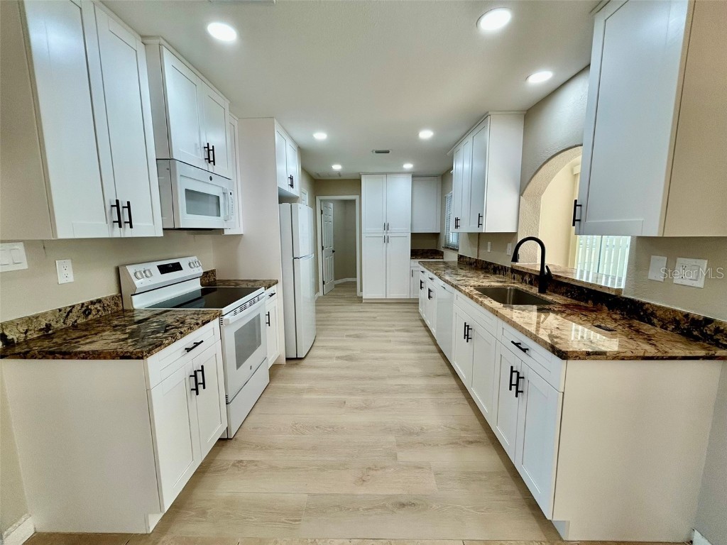 22157 New York Avenue Port Charlotte FL 33952 C7518795 image5