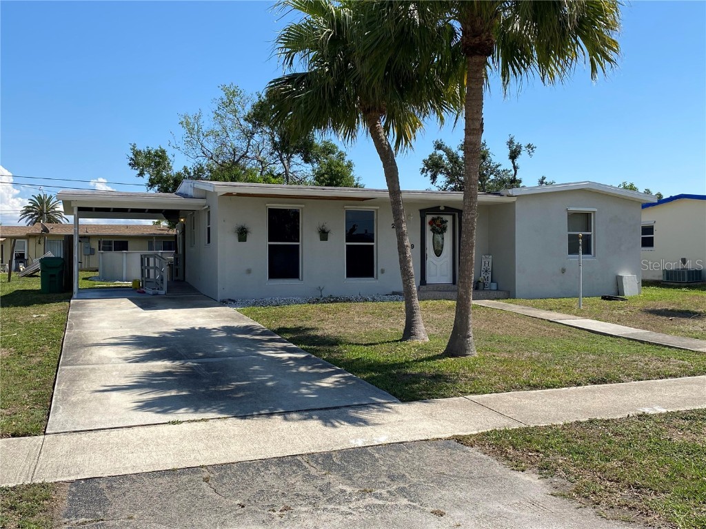 22159 Felton Avenue Port Charlotte FL 33952 D6130044 image1
