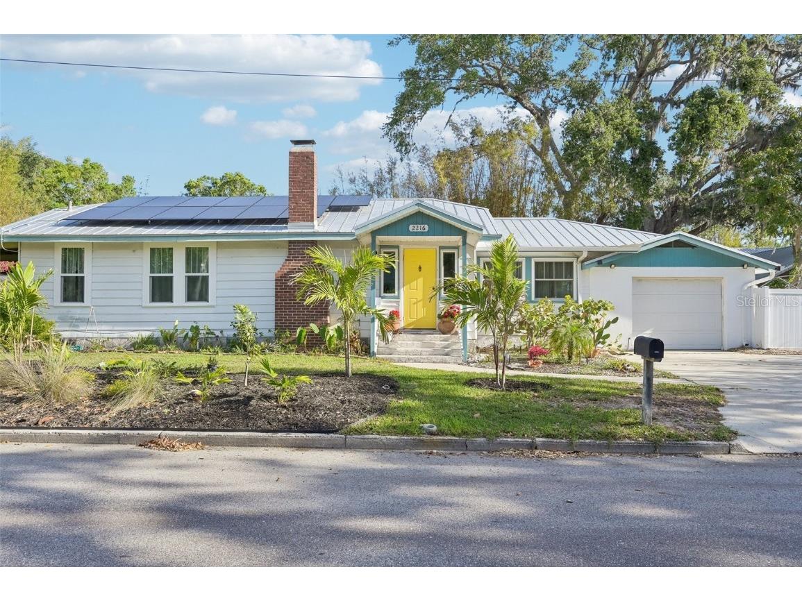 2216 13th Avenue W Bradenton FL 34205 A4647729 image1