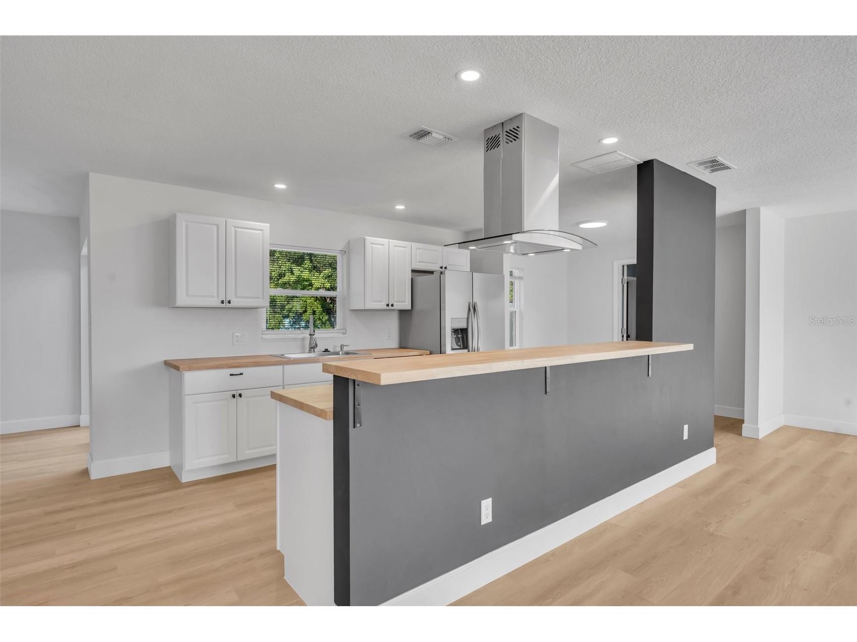 2216 Cherbourg Court Orlando FL 32808 A4685657 image10