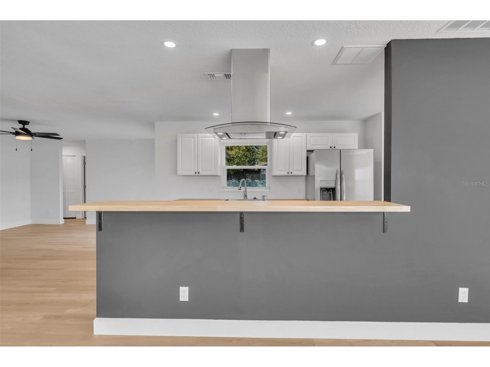2216 Cherbourg Court Orlando FL 32808 A4685657 image11