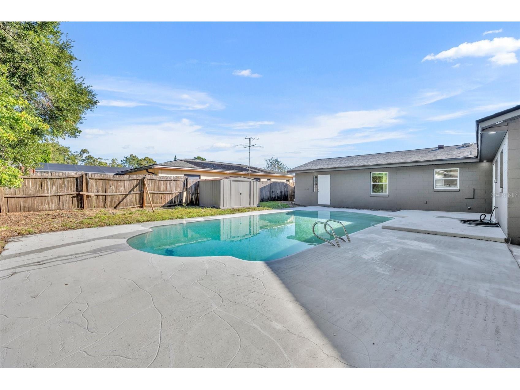 2216 Cherbourg Court Orlando FL 32808 A4685657 image32