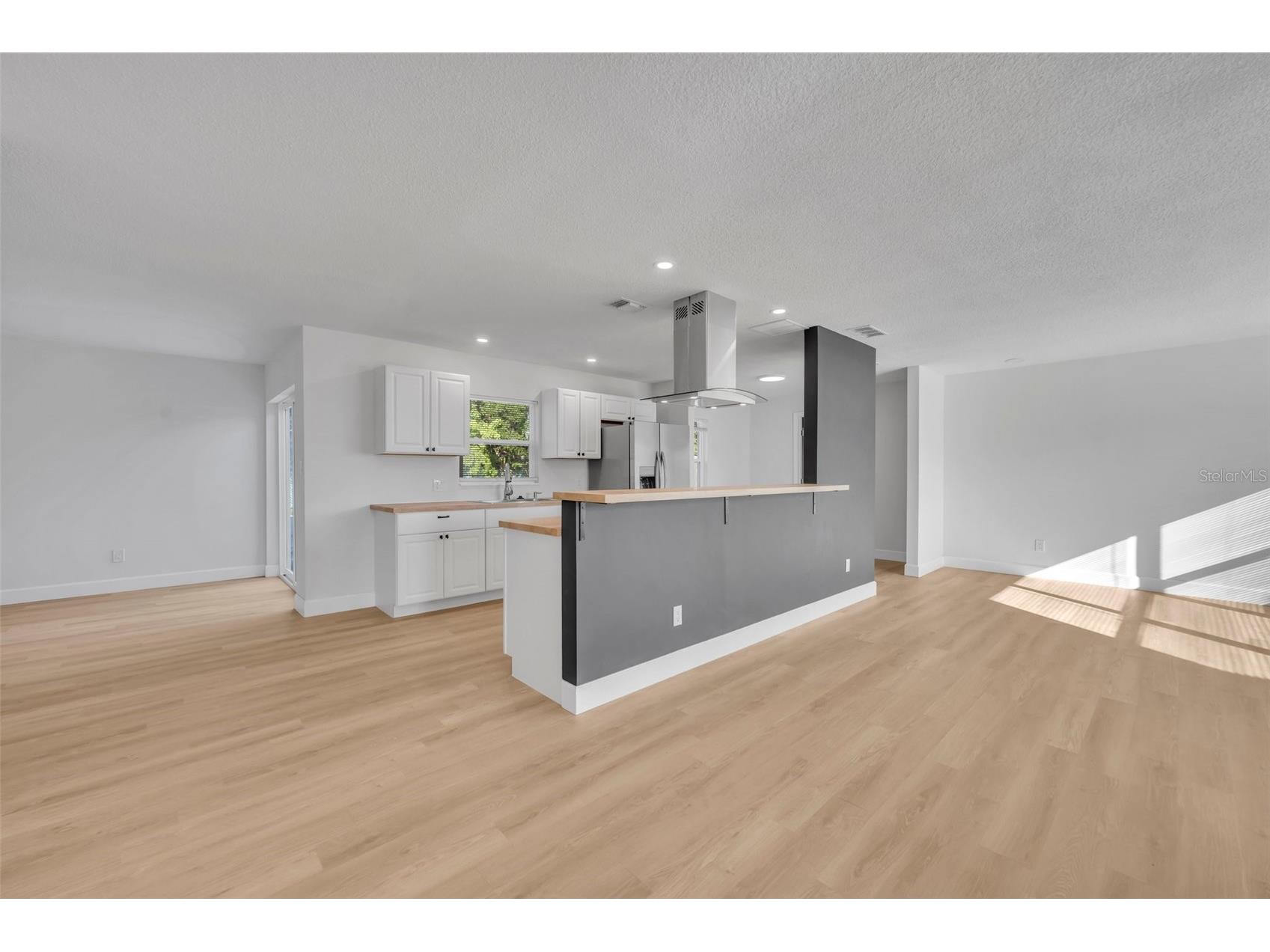 2216 Cherbourg Court Orlando FL 32808 A4685657 image5