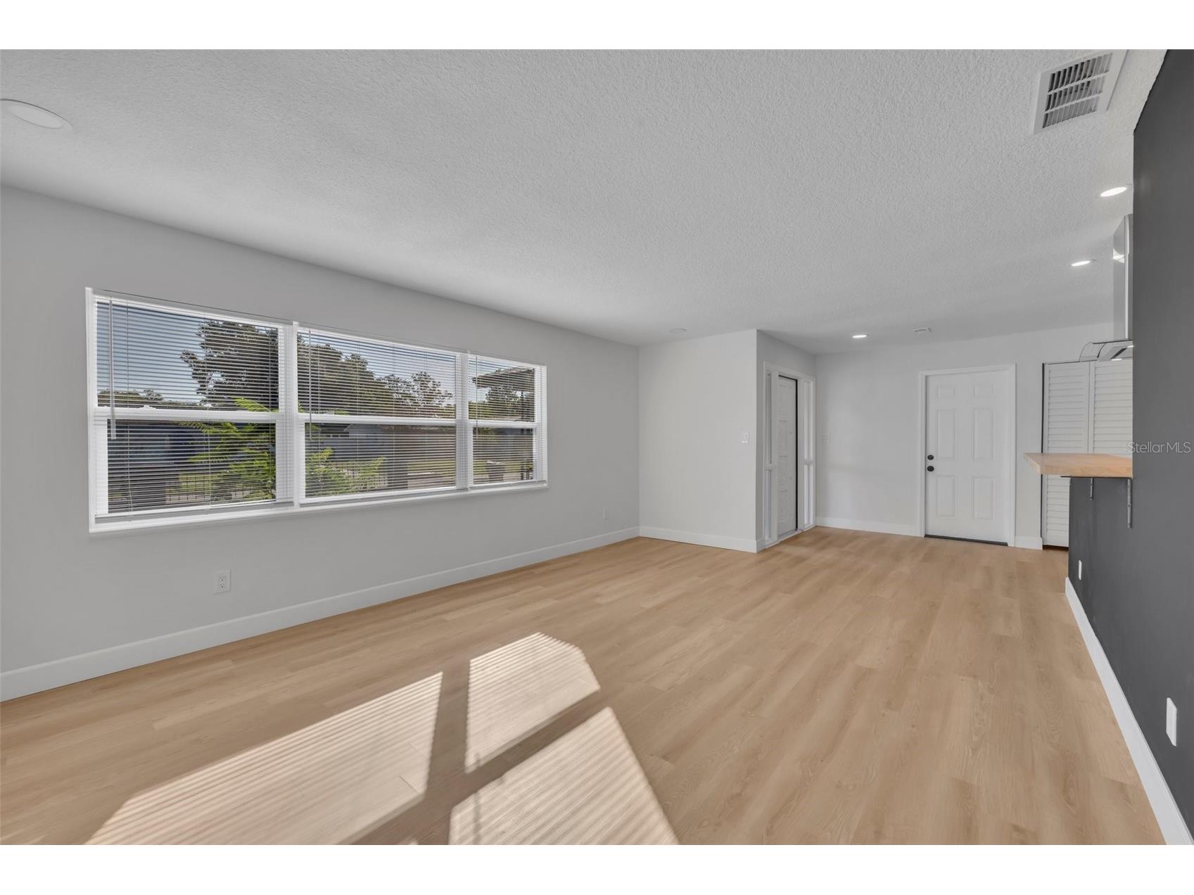 2216 Cherbourg Court Orlando FL 32808 A4685657 image9