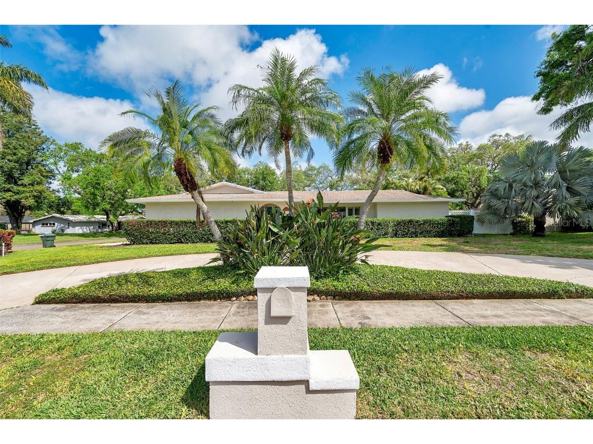 2216 El De Oro Drive Clearwater FL 33764 TB8369632 image1