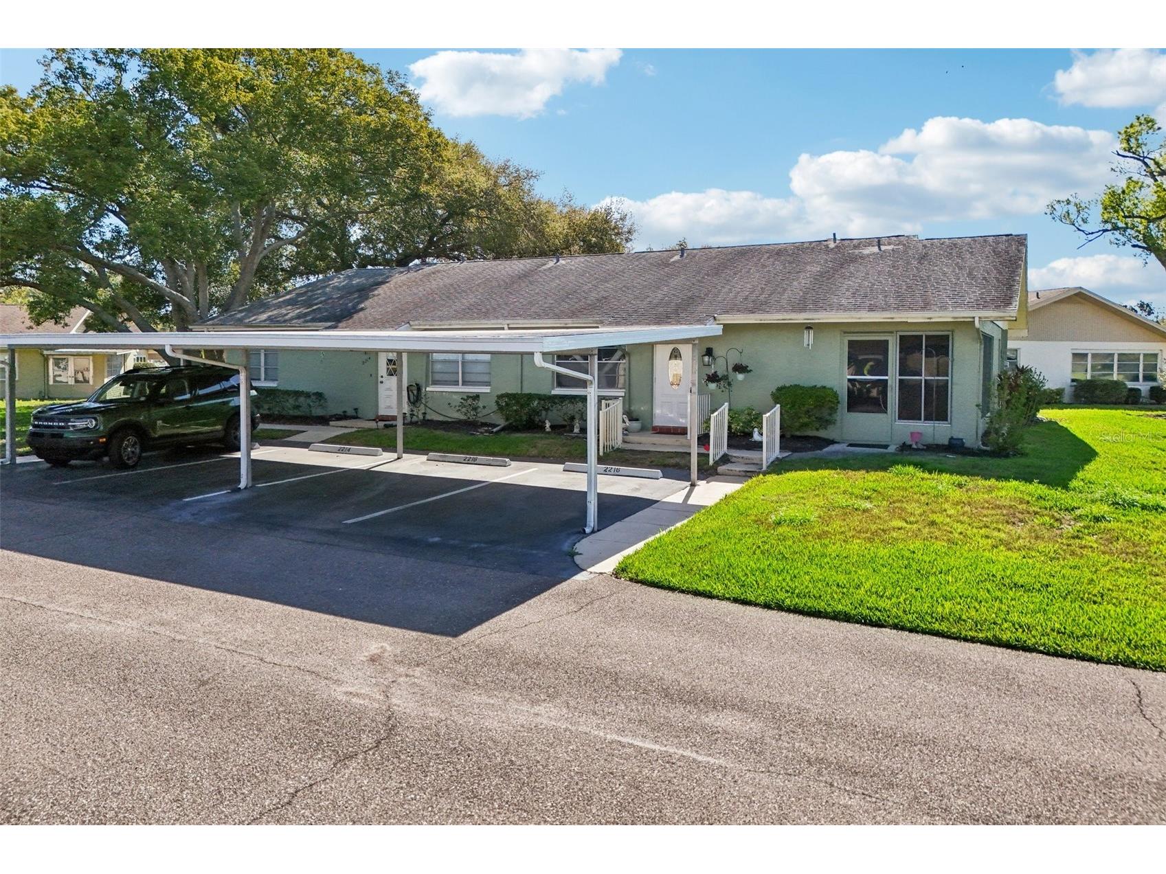 2216 Grenadier Drive Sun City Center FL 33573 TB8483867 image1
