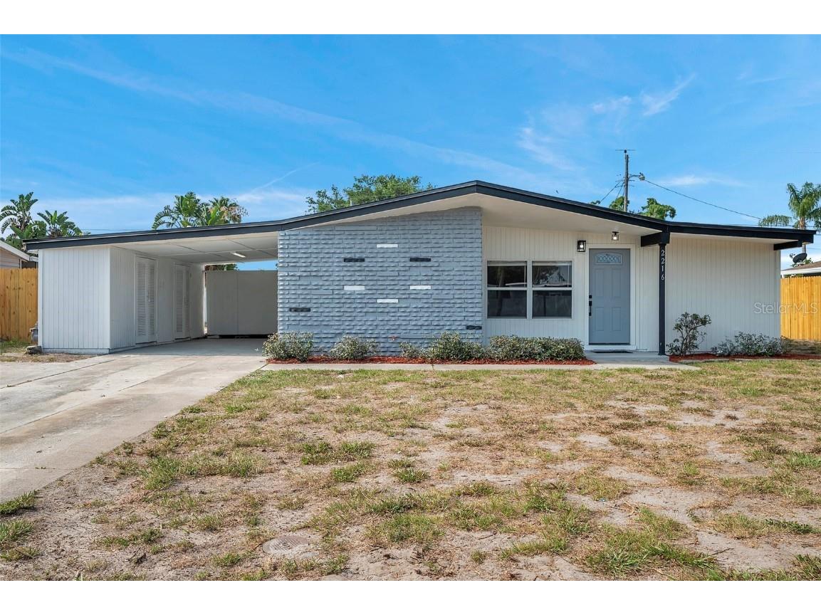 2216 N Wellesley Drive Bradenton FL 34207 T3522267 image1