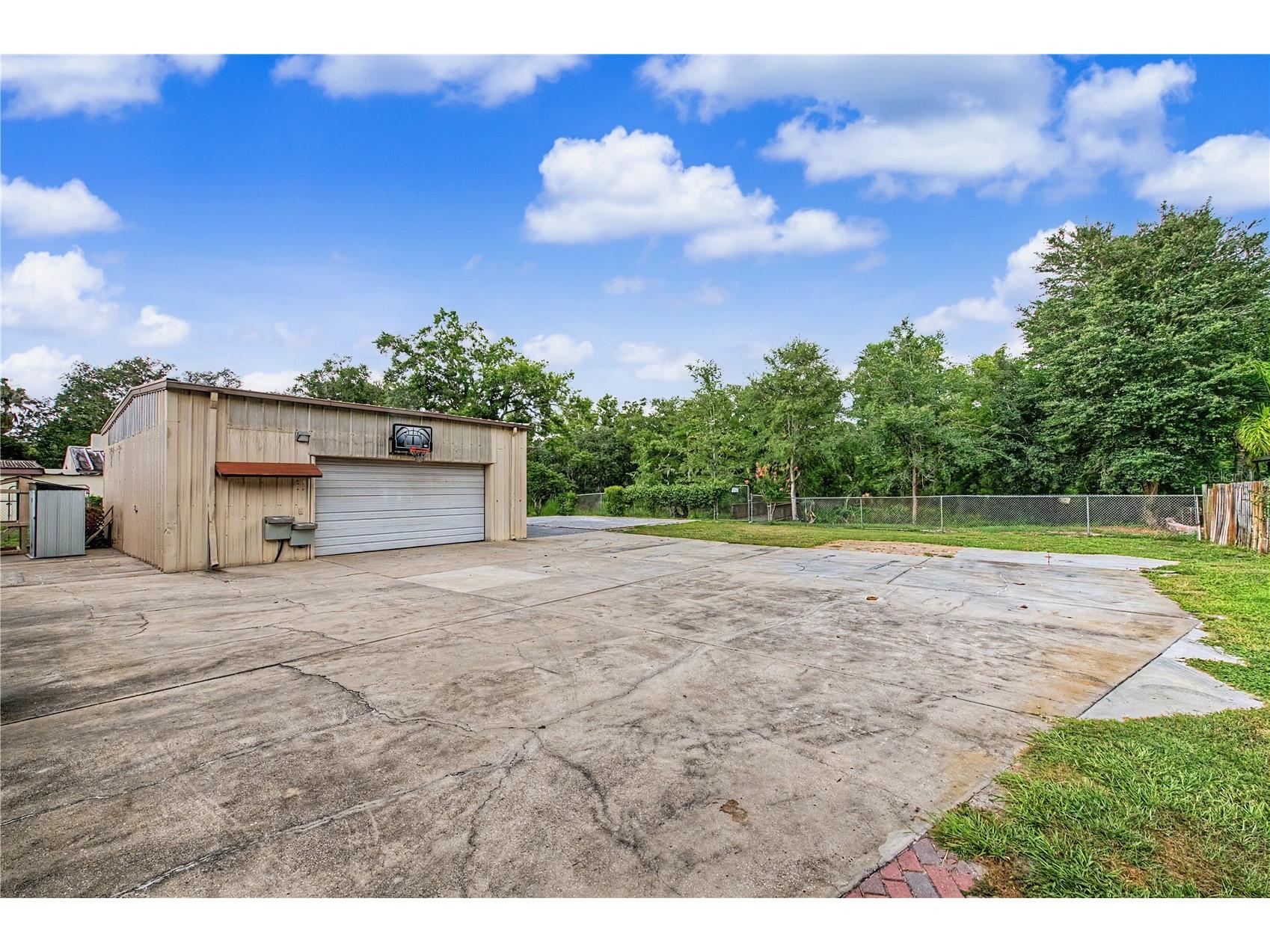 2216 Pinecrest Drive Lutz FL 33549 TB8518844 image30