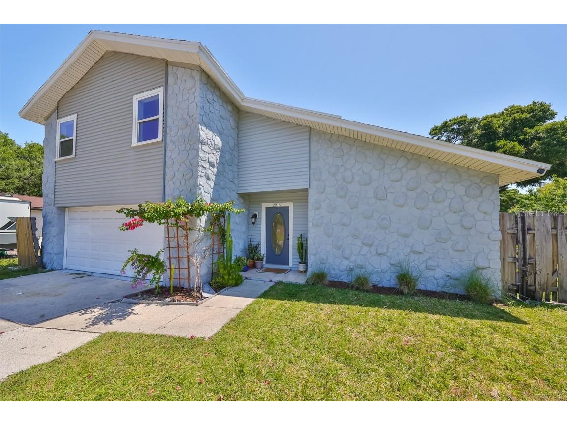 2216 Sherbrook Drive Valrico FL 33594 T3520074 image1