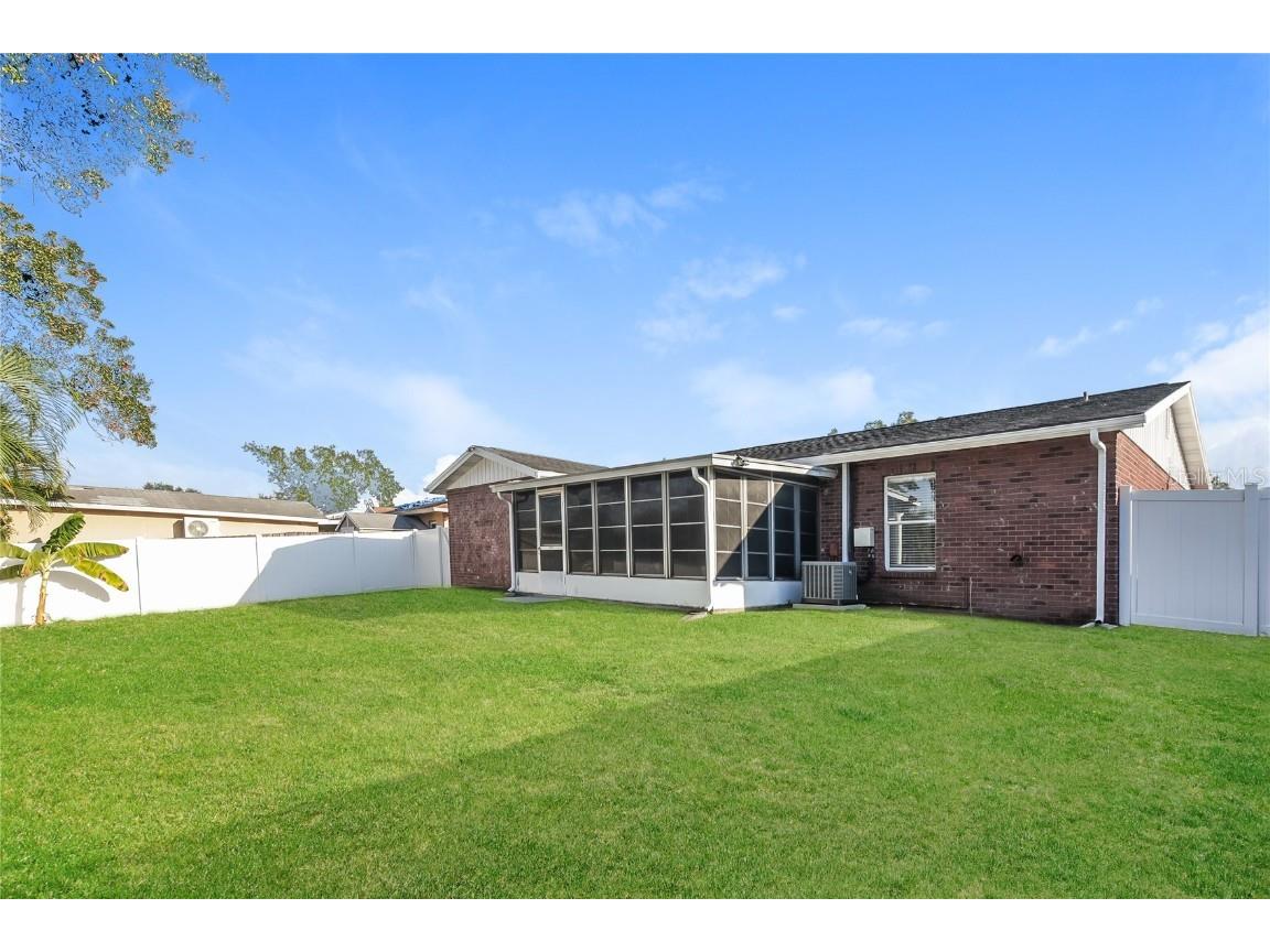 2216 Valleybrook Avenue Valrico FL 33594 TB8435169 image15