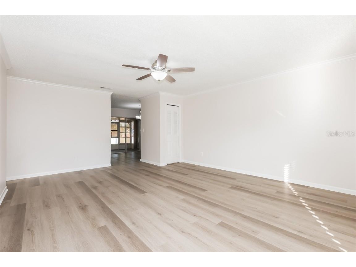 2216 Valleybrook Avenue Valrico FL 33594 TB8435169 image4