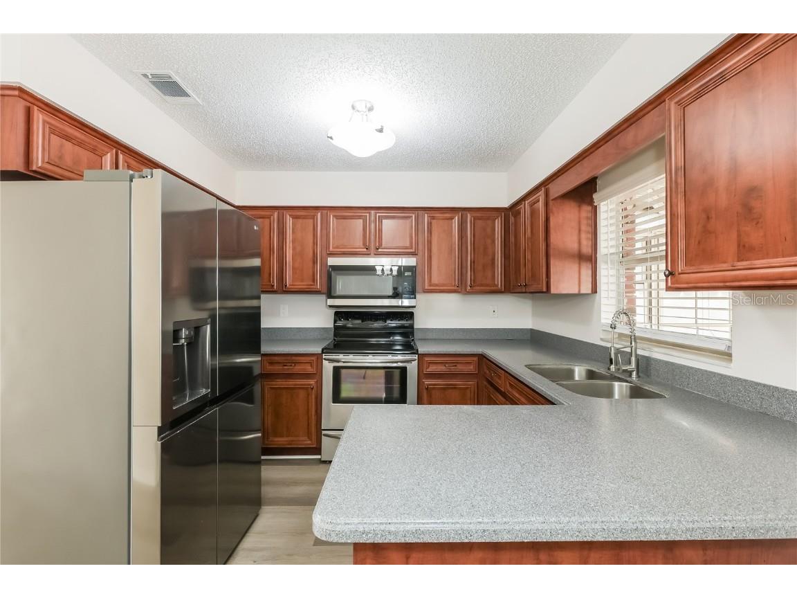 2216 Valleybrook Avenue Valrico FL 33594 TB8435169 image7