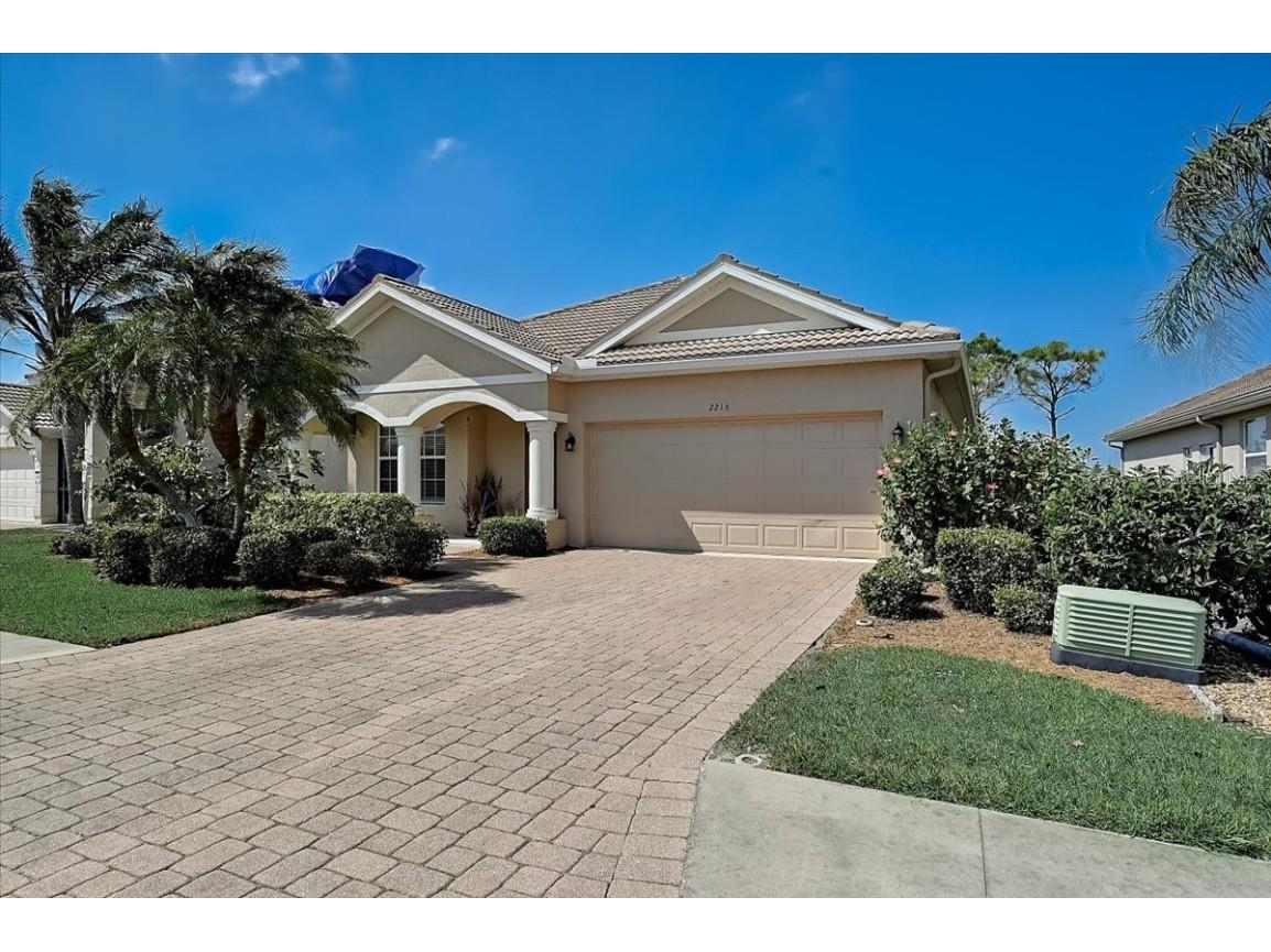 2216 Weaver Bird Lane Venice FL 34292 A4562856 image1