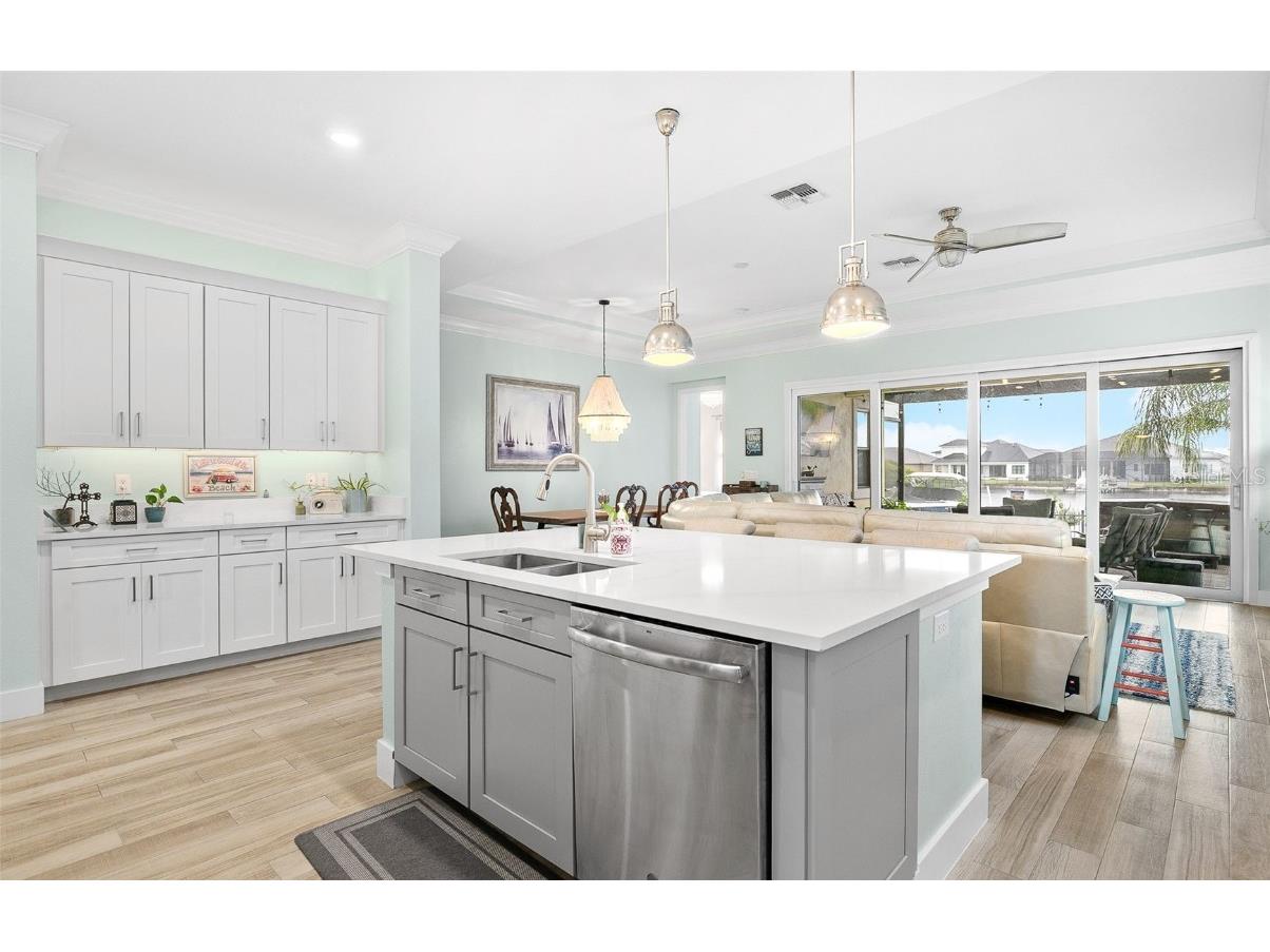 2217 5th Street E Palmetto FL 34221 TB8374021 image11