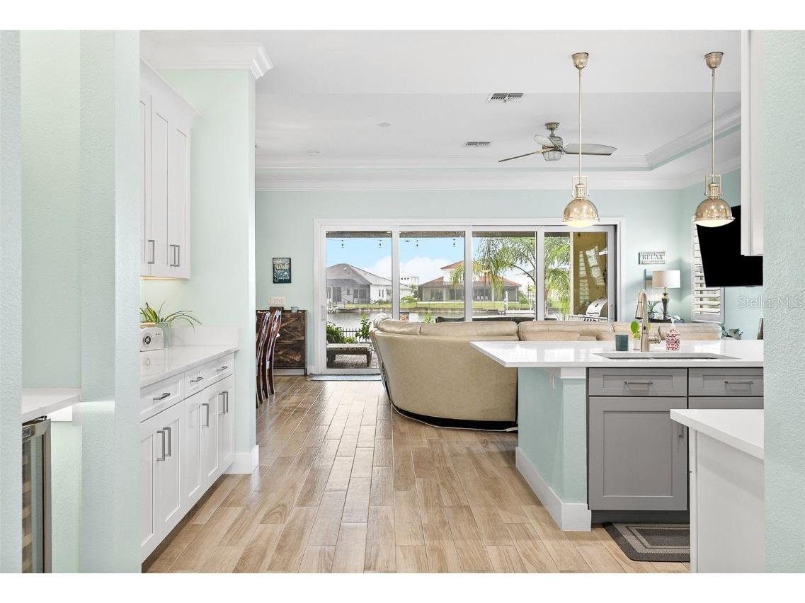 2217 5th Street E Palmetto FL 34221 TB8374021 image7