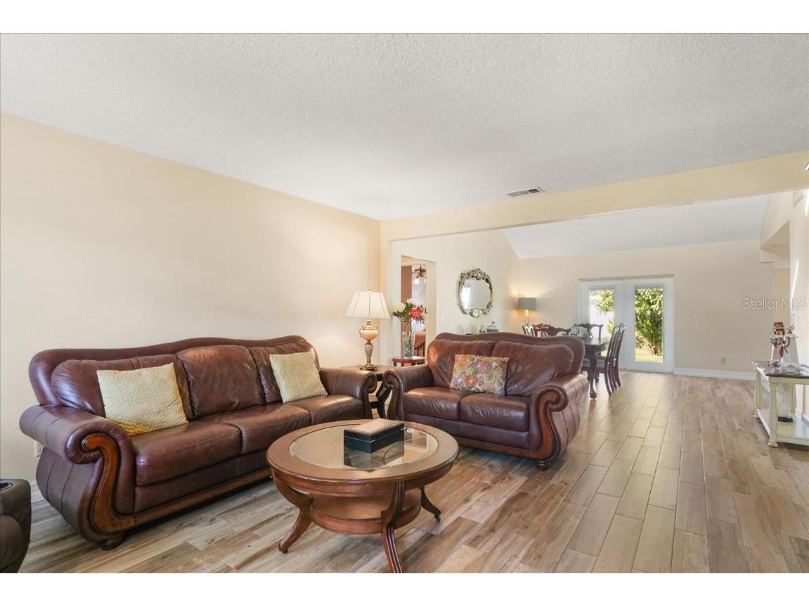 2217 65th Place N Saint Petersburg FL 33702 TB8439827 image5