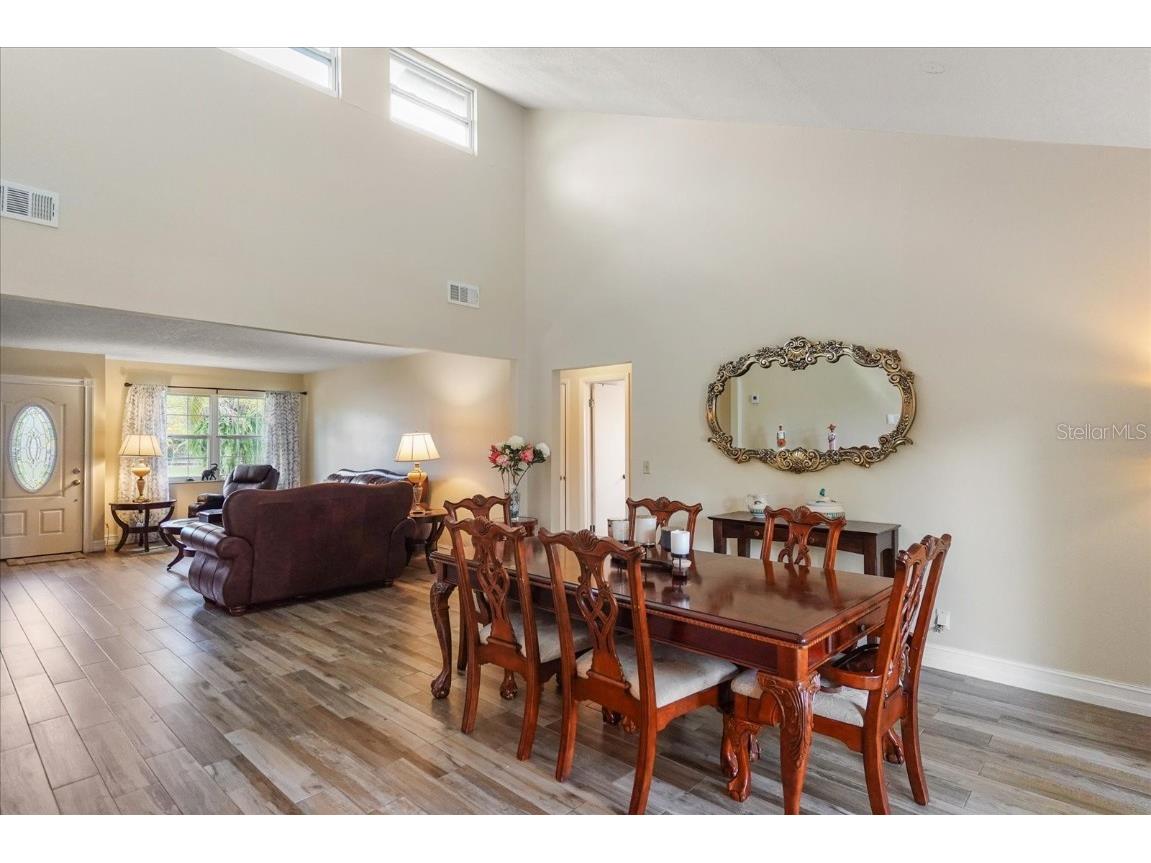 2217 65th Place N Saint Petersburg FL 33702 TB8439827 image6